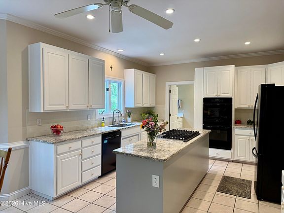 4th image of 204 Firestone Court