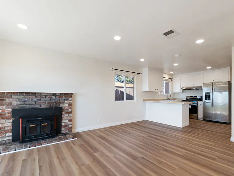 308 Highlands Pl — Photo 4