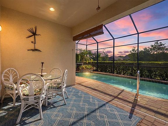 2nd image of 843 Molly Cir