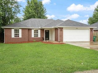 707 Ponderosa St, Centerton, AR 72719