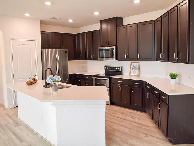 304 Lemon Light Ln — Photo 7