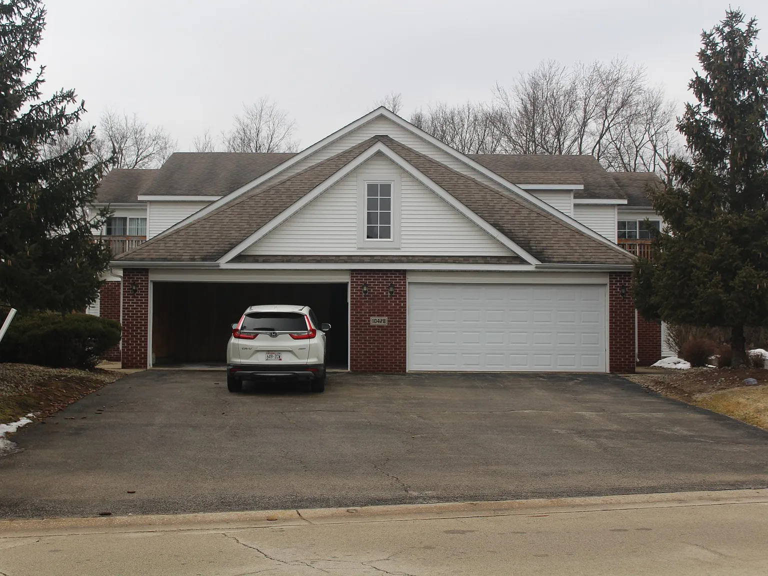 2 bed, 1346 sqft, $1,450 — Photo 1