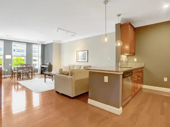 1023 N Royal St Unit 312, Alexandria, VA 22314