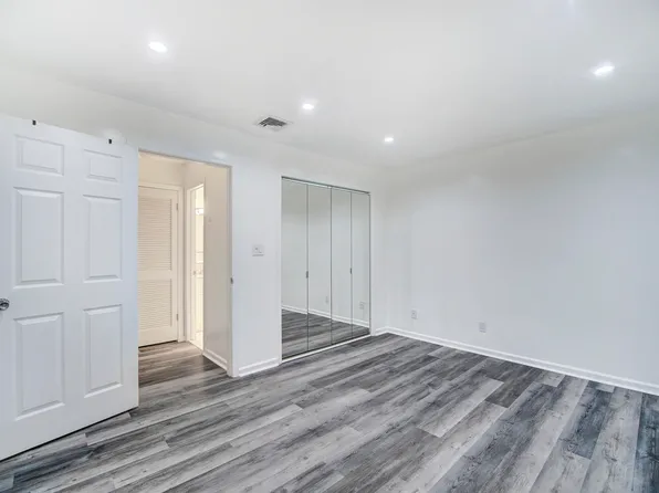 22 69th Street image 7 of 11