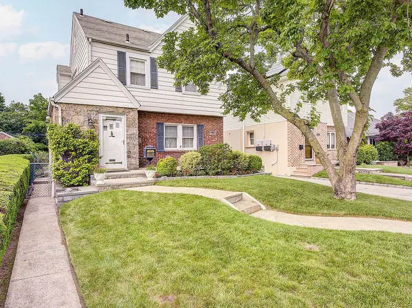 163-49 15th Dr, Flushing, NY 11357