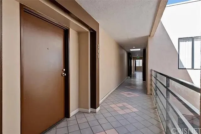 7826 Topanga Canyon Blvd #309 — Photo 3