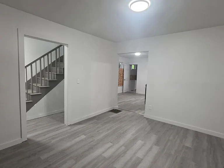 238 Newhall St — Photo 2
