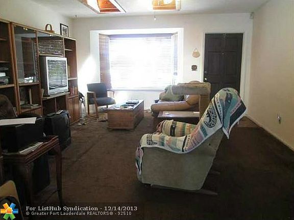4th image of 4520 NW 33rd St