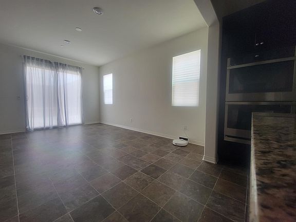 dinning /living area