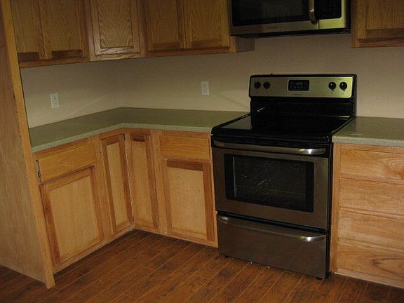 3rd image of 7913 Bluebonnet Ave