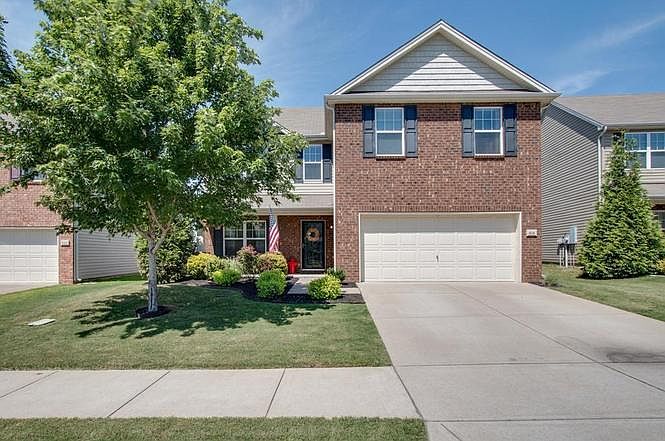 1st image of 656 Pemberton Dr