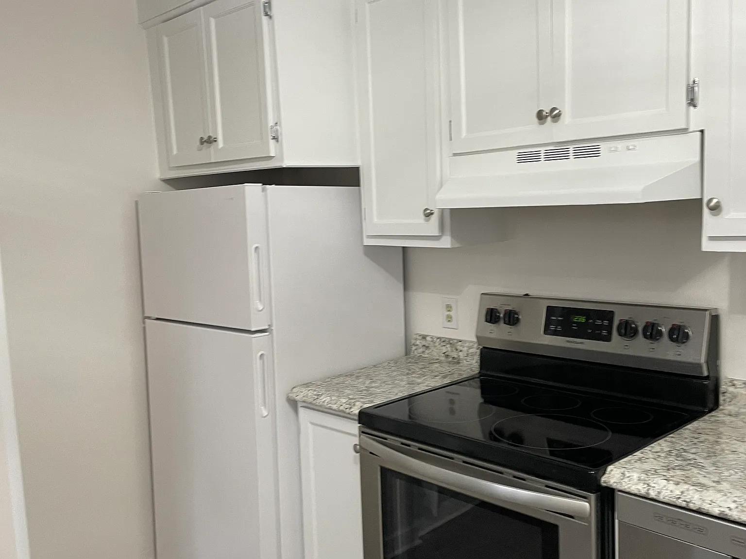1 bed, 800 sqft, $1,800 — Photo 1