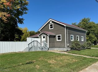 5051 Center Rd, Conneaut, OH 44030