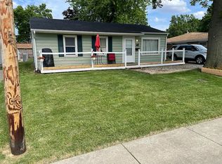 806 N Cheney St, Taylorville, IL 62568