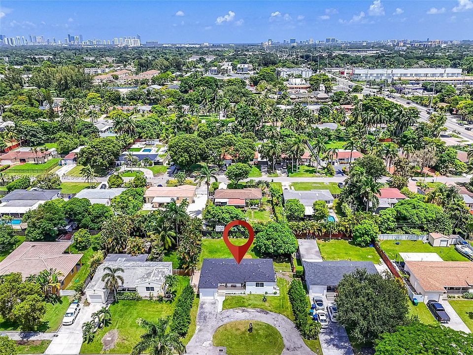 1st image of 13621 NE Miami Ct