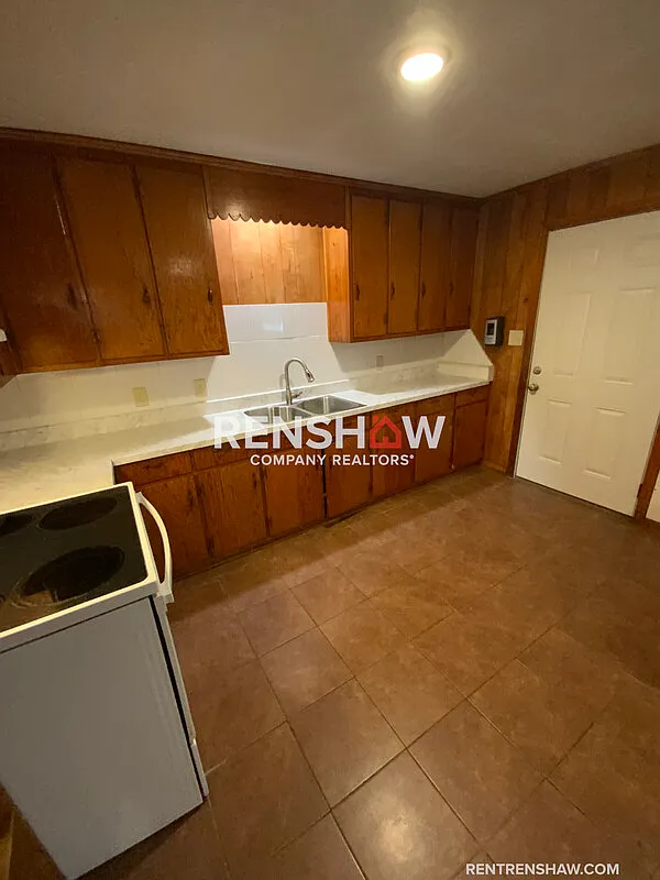 2 bed, 1.0 bath, 987 sqft, $800 — Photo 3