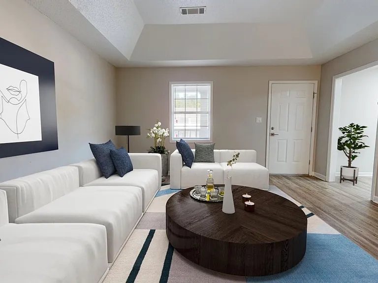 Sun Valley Apartments — Photo 6