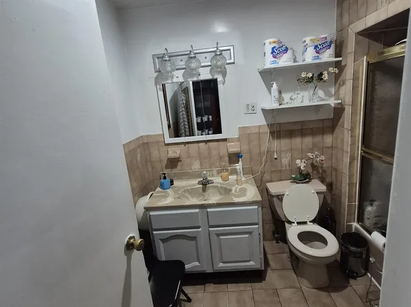 520 42nd Street image 19 of 27