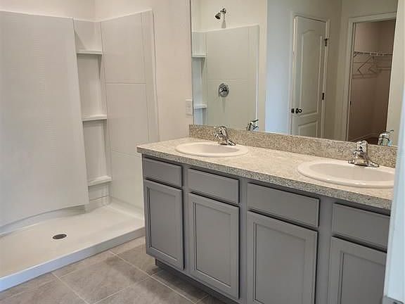 4th image of 1645 Buttonwood Way