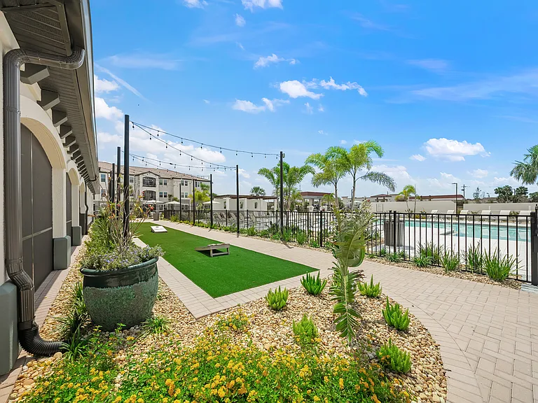 Revello Apartments — Photo 63