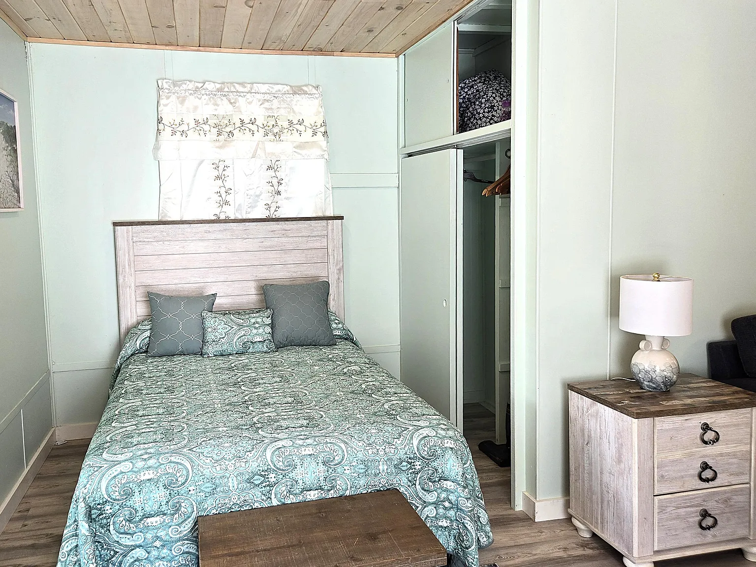 1 bed, 1.0 bath, 416 sqft, $1,400 — Photo 3