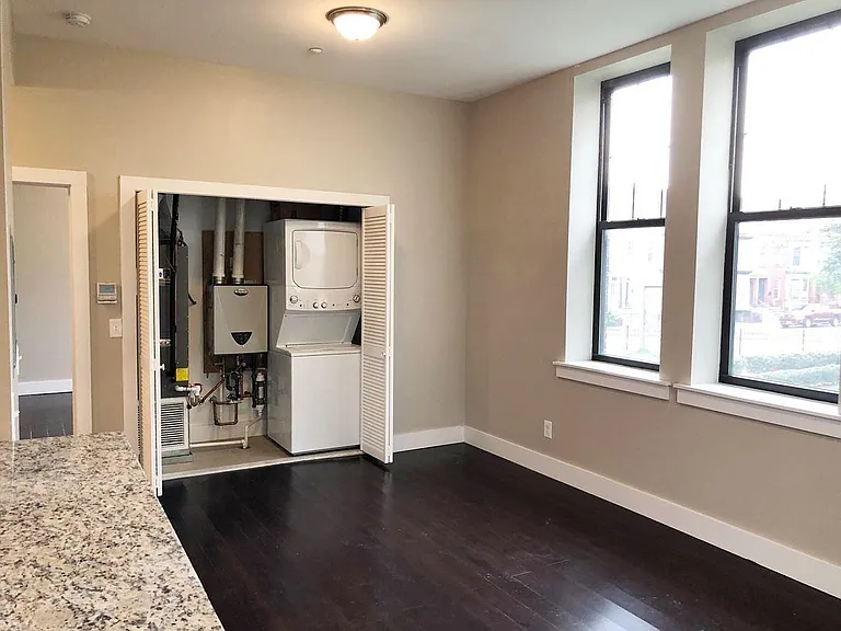78 Summit Ave — Photo 8