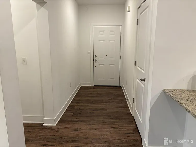 733 Stiller Ln — Photo 6