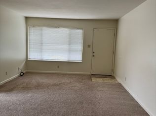 910 Santa Alicia Dr, Rohnert Park, CA 94928