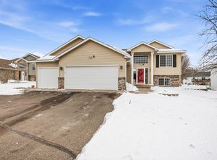 1540 Timberdoodle Dr, Saint Cloud, MN 56303
