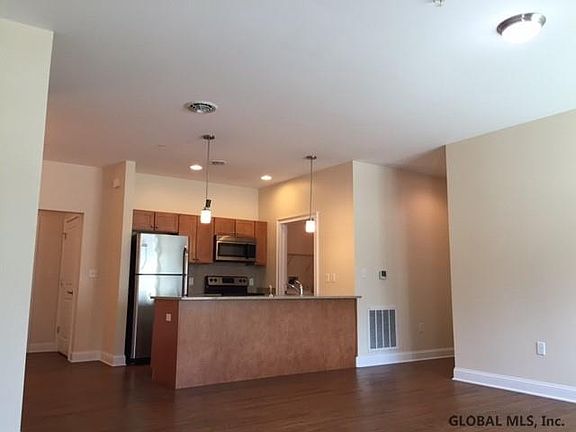 2nd image of 60 Weibel Avenue Bliven Way #3
