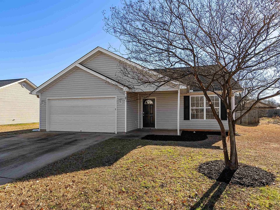 1st image of 20 Picardy Dr