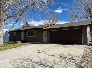 608 6th St, Cody, WY 82414