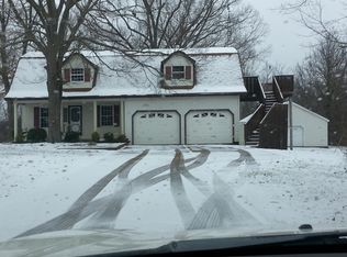 5284 New Providence Rd, Hazel, KY 42049