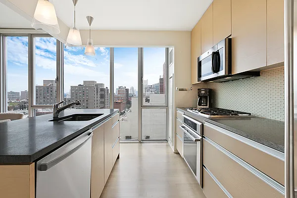 Rented by Compass | media 9