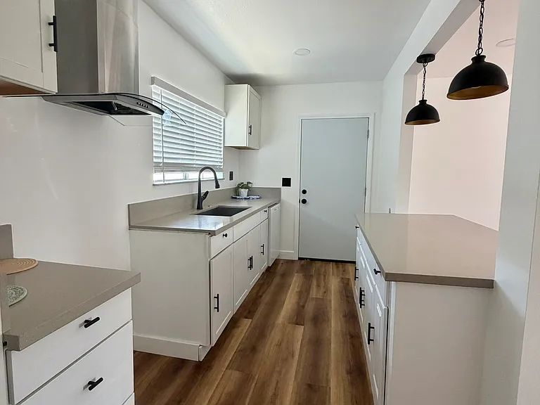 605 Lagoon Ave — Photo 11