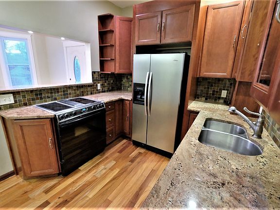 Elevate your lifestyle at Central Lakes of Uptown, where modern kitchens feature sleek appliances and elegant finishes. Enjoy spacious living and a vibrant community. Schedule your tour today and find your perfect home!