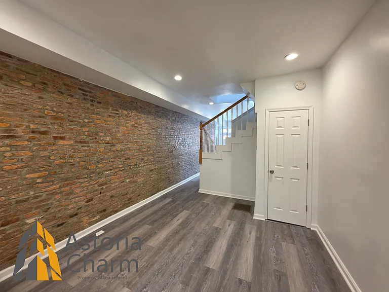 519 E 28th St — Photo 29