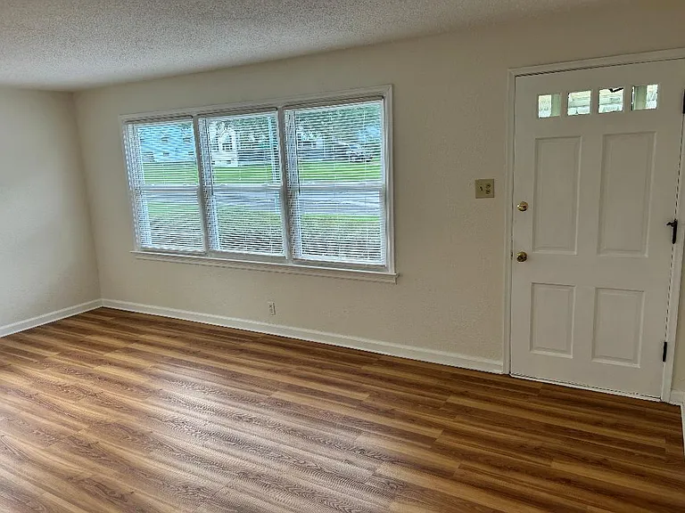1148 Ashford Dr — Photo 59
