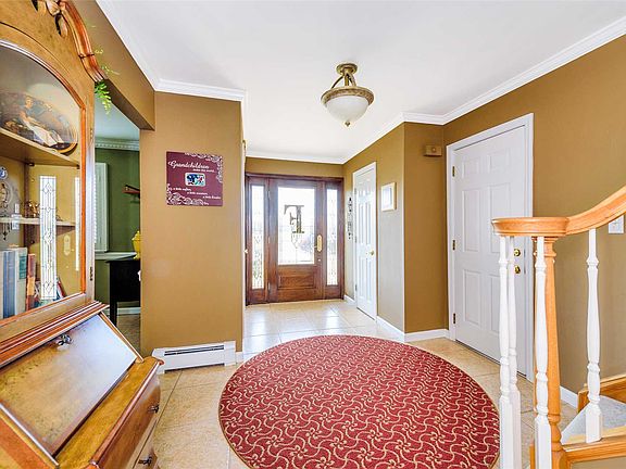 4th image of 2821 School St