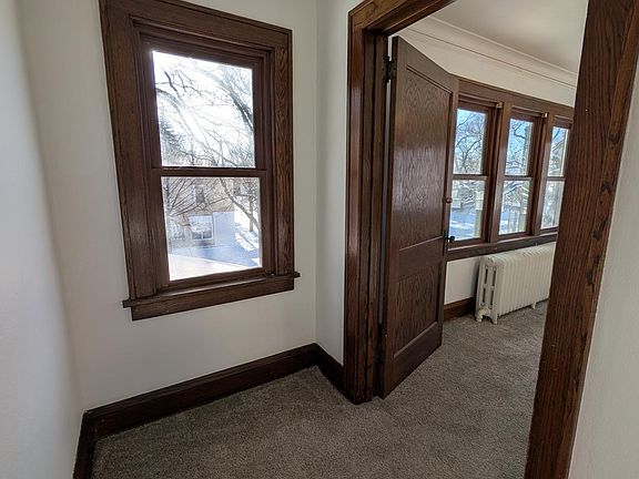 3rd image of 1759 Van Buren Ave