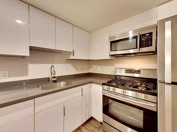 4th image of 716B Clementina St