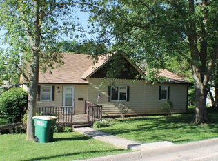 405 11th St, Corning, IA 50841