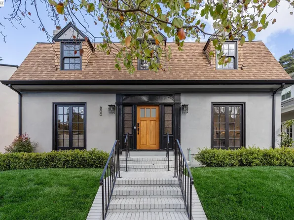 800 Trestle Glen Rd, Oakland, CA 94610