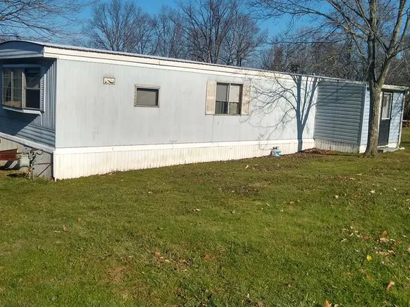108 Spruce Hill Rd, Fairmount City, PA 16224