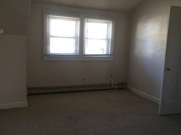 2nd image of 17 Fairview Ave Floor 3