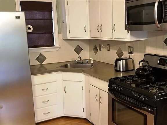 2nd image of 84 Evans Ave