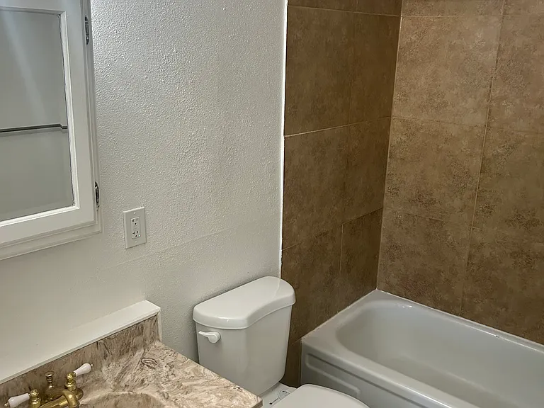 3591 Cleveland Dr #A — Photo 17