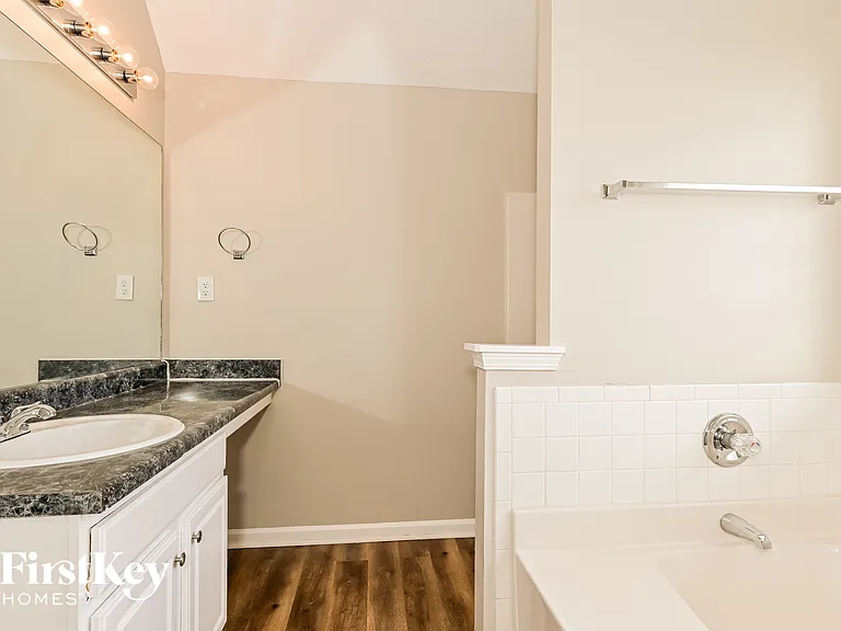 195 Dairyland Dr — Photo 8