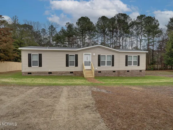2989 S Old Carriage Road, Rocky Mount, NC 27803