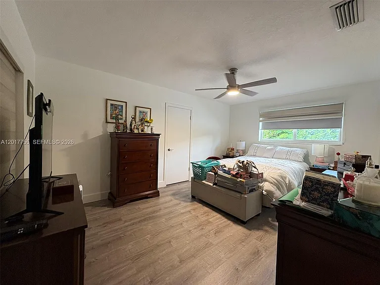 220 NW 130th Ave — Photo 18